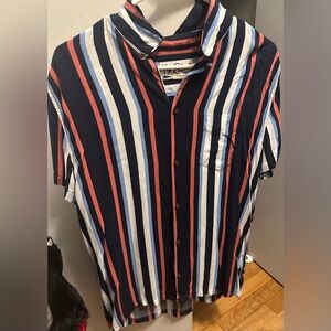 Hollister mens tropical button down, size M